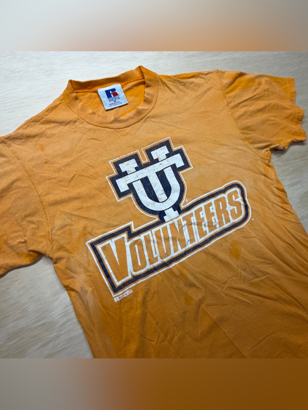 Vintage 90s Russell Athletic Tennessee Volunteers T-Shirt